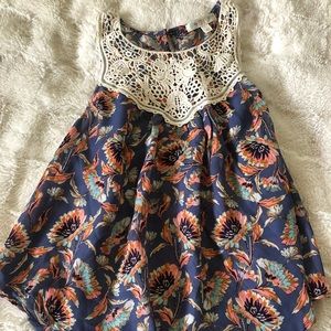 lightweight floral blouse size small 👚 💕